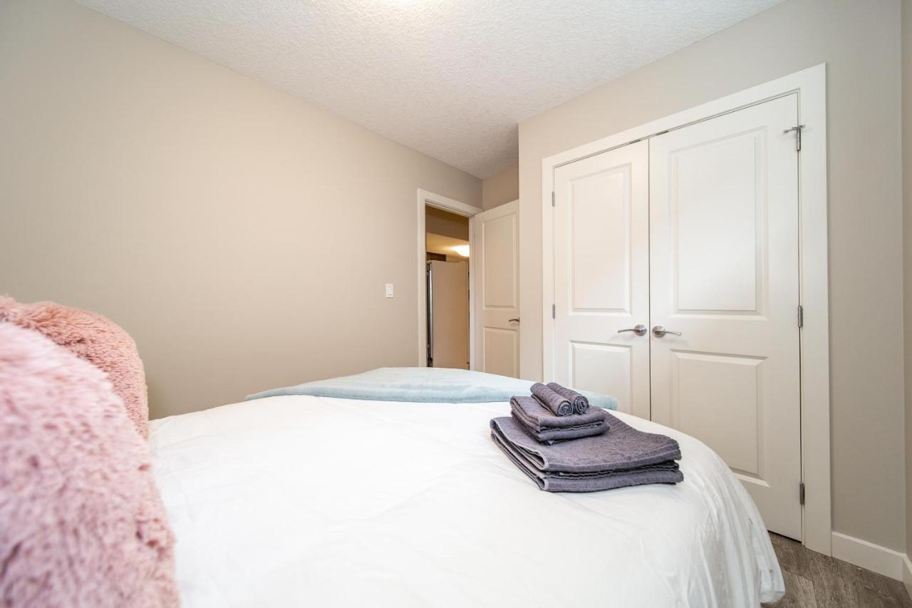 Mountain House Villa Edmonton Dış mekan fotoğraf