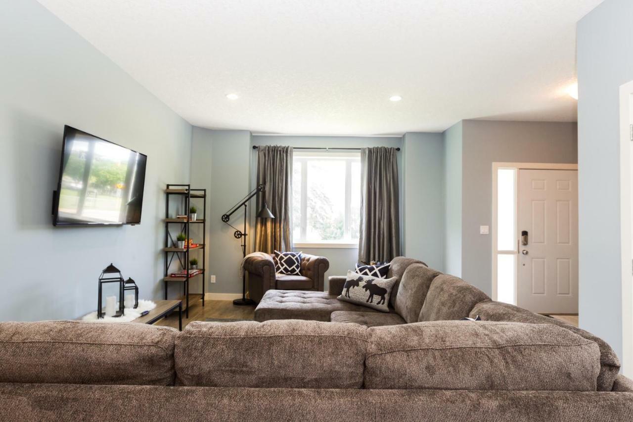 Mountain House Villa Edmonton Dış mekan fotoğraf