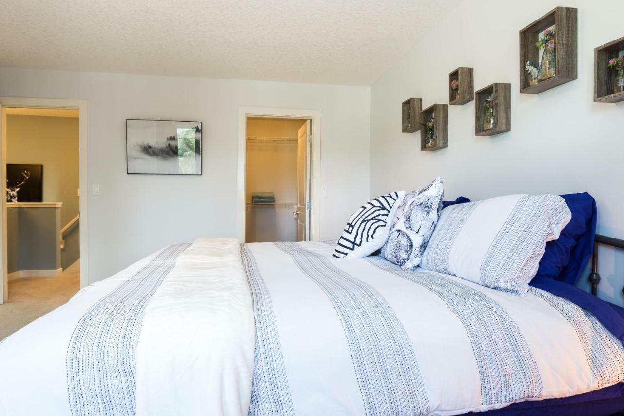 Mountain House Villa Edmonton Dış mekan fotoğraf